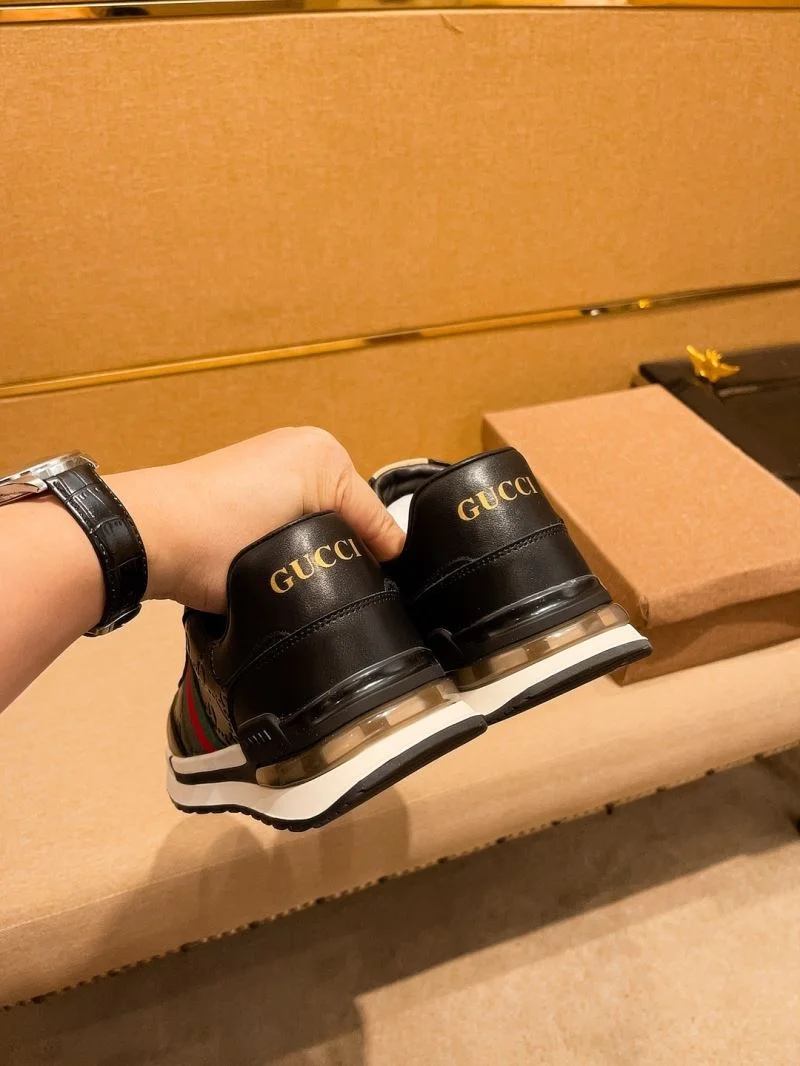 MultiPurpose Gucci Low Shoes 25570