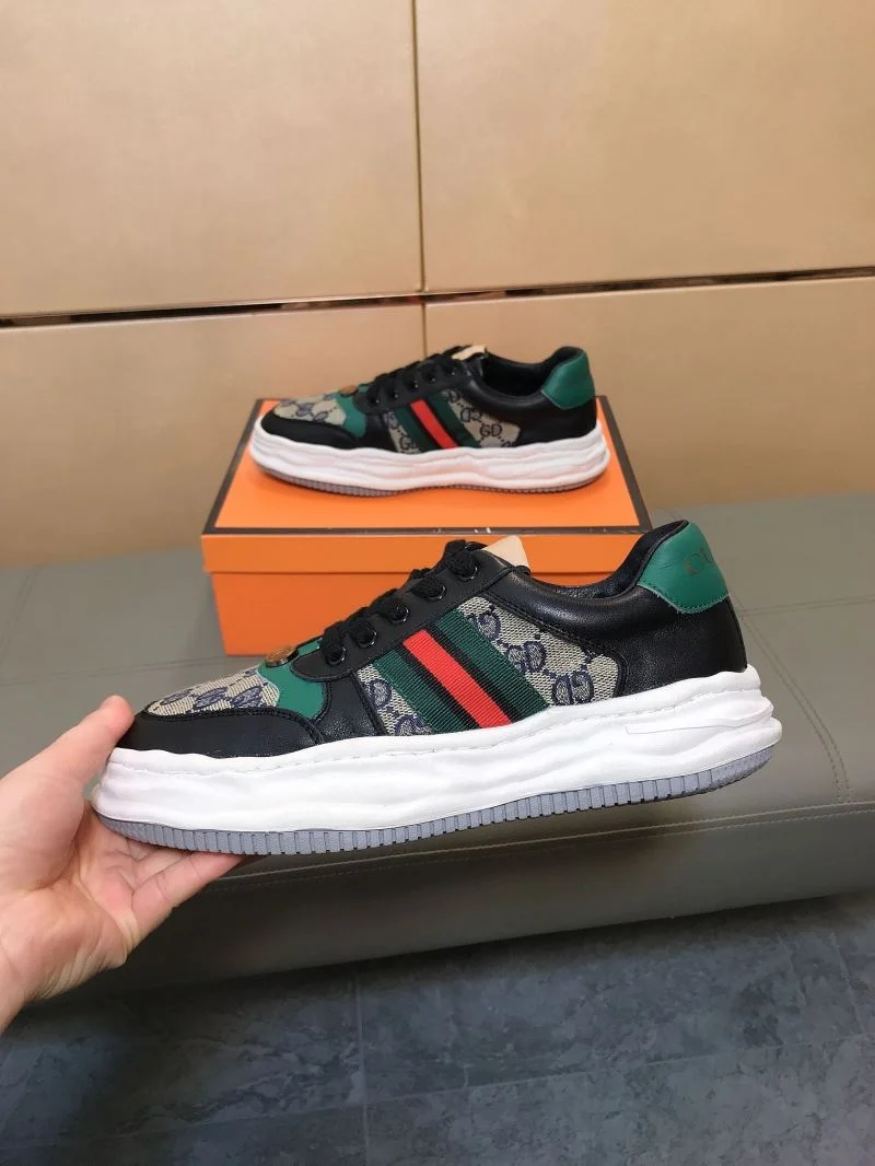 Gucci Low Shoes EasyCare 25557
