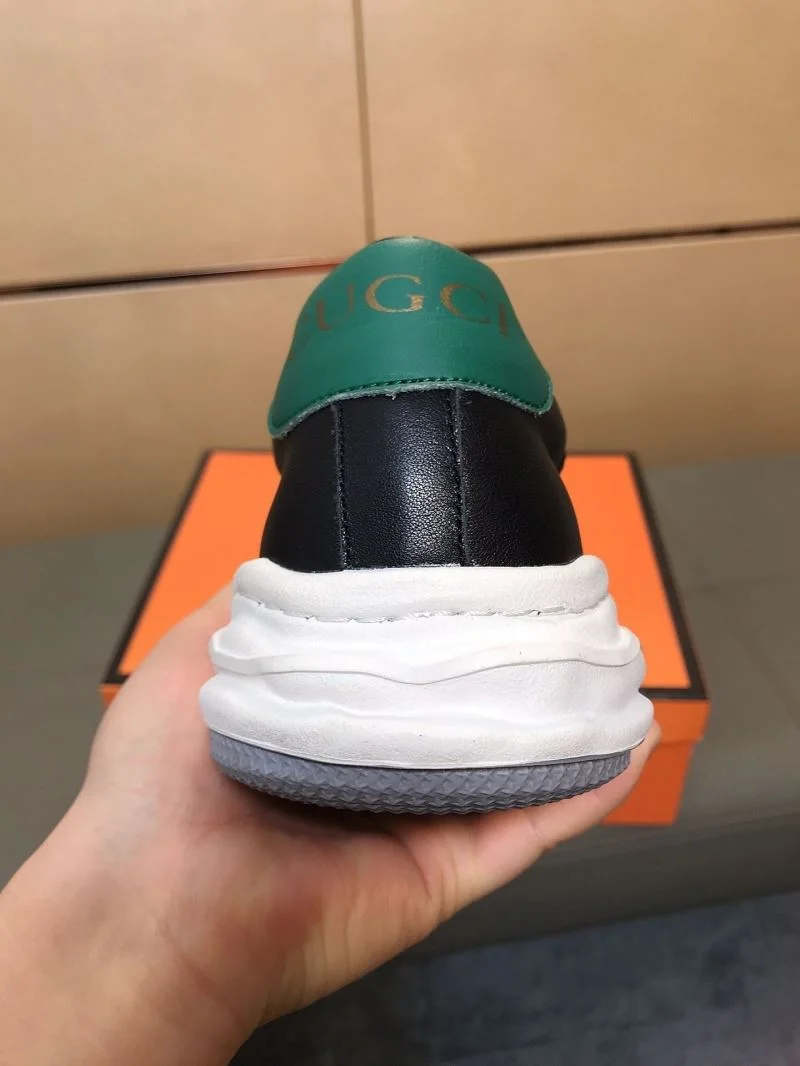 Gucci Low Shoes EasyCare 25557