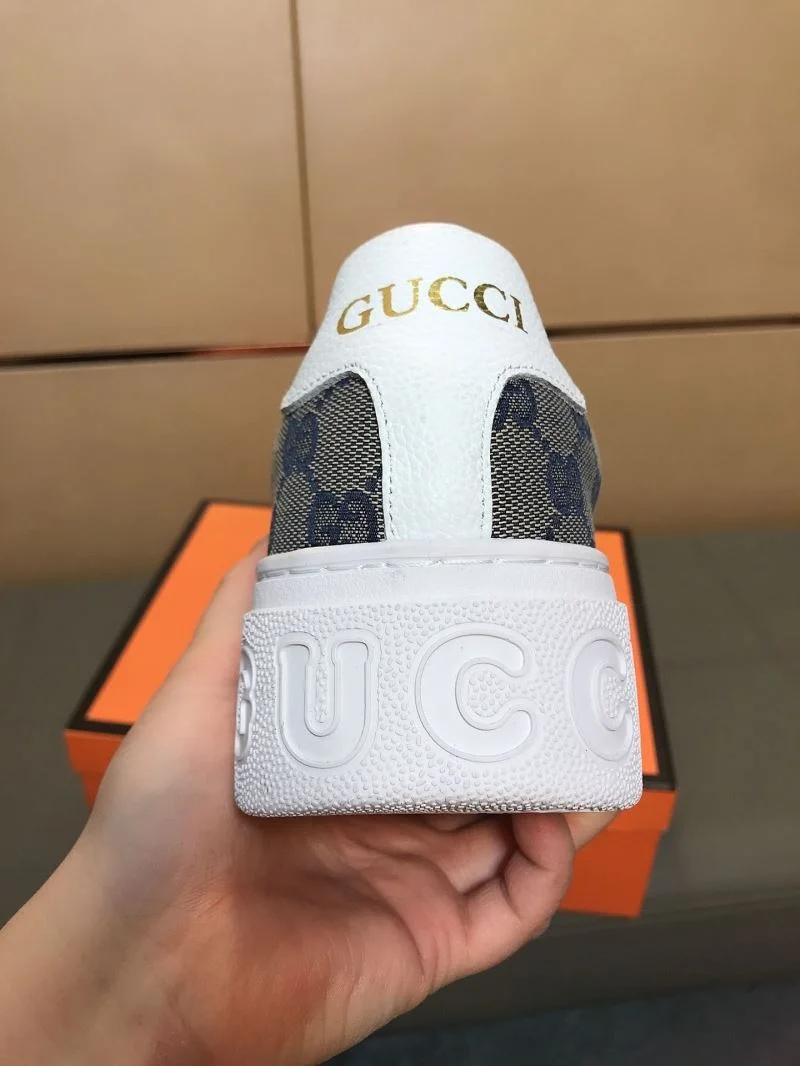 Refined Gucci Low Shoes 25563