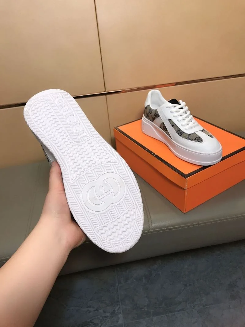 Refined Gucci Low Shoes 25563