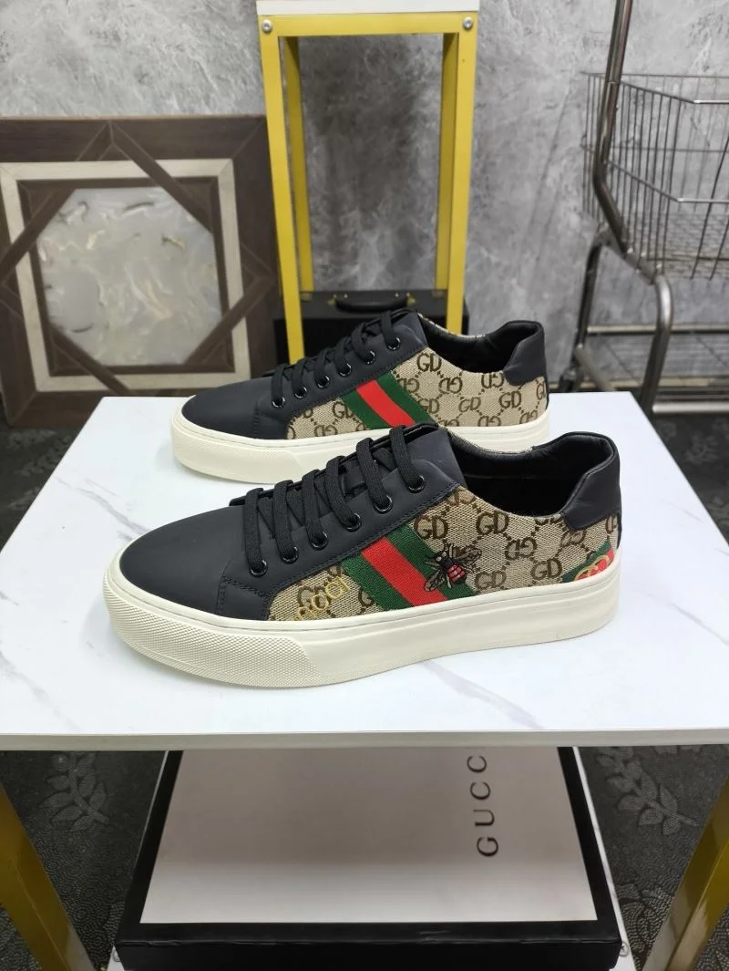 Gucci Low Shoes Seasonal 25556