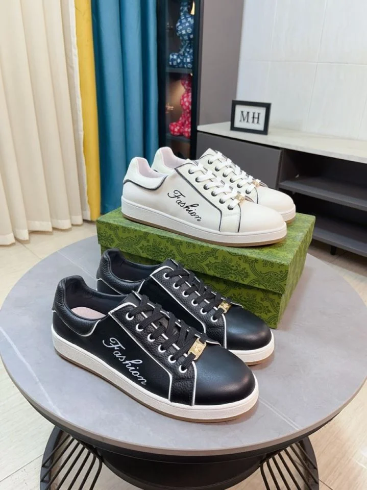 Gucci Low Shoes Sleek 25577