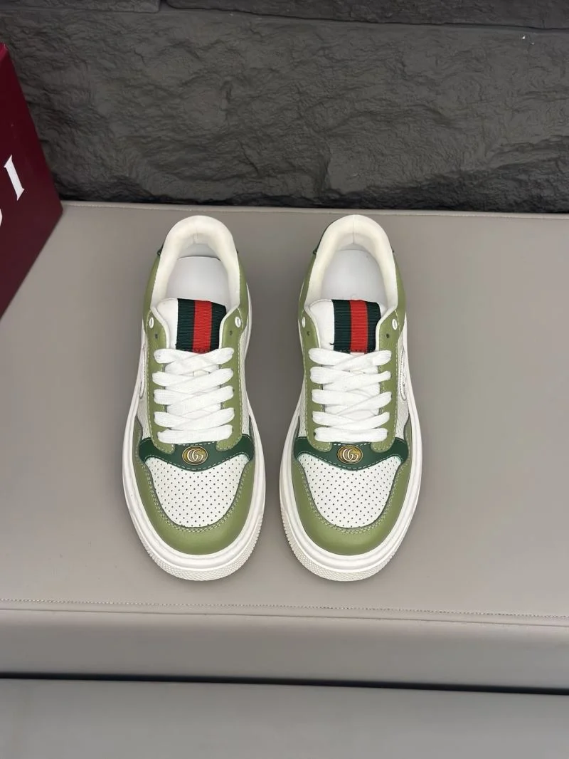 Flexible Gucci Low Shoes 25524