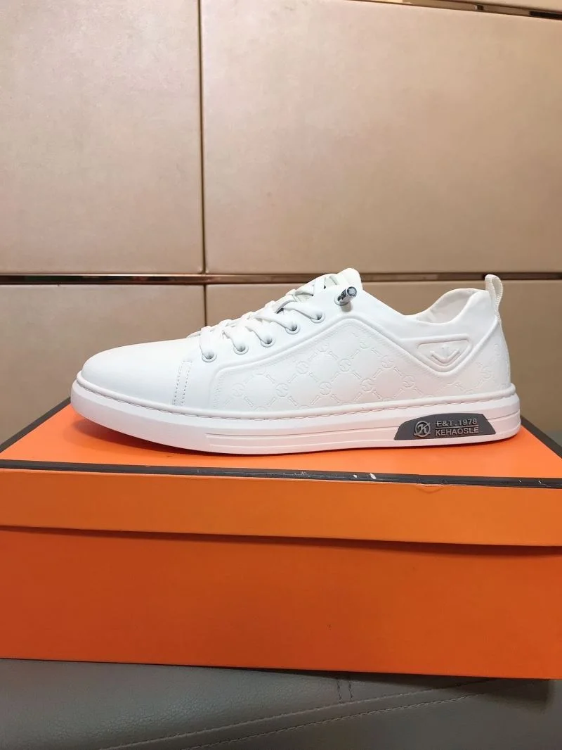 TechFriendly Gucci Low Shoes 25509