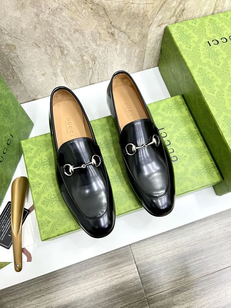 AllSeason Gucci Low Shoes 25484