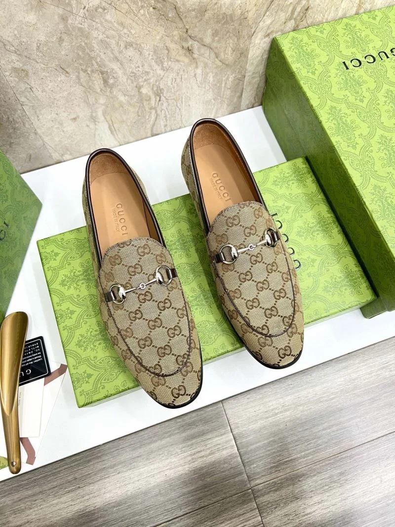 Gucci Low Shoes Comfortable 25475