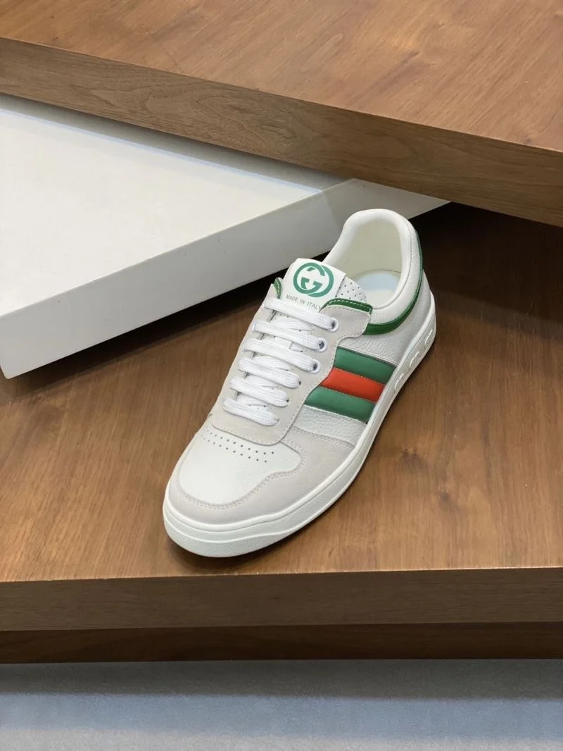 Stretchable Gucci Low Shoes 25462