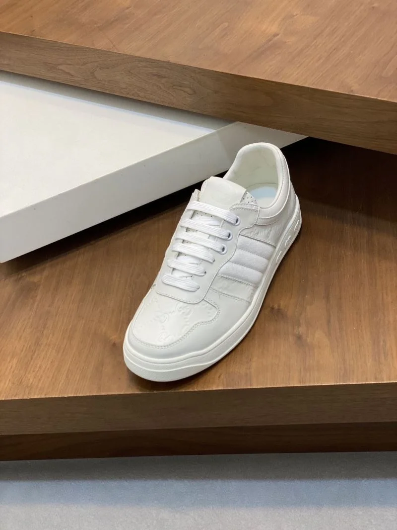Gucci Low Shoes Packable 25453