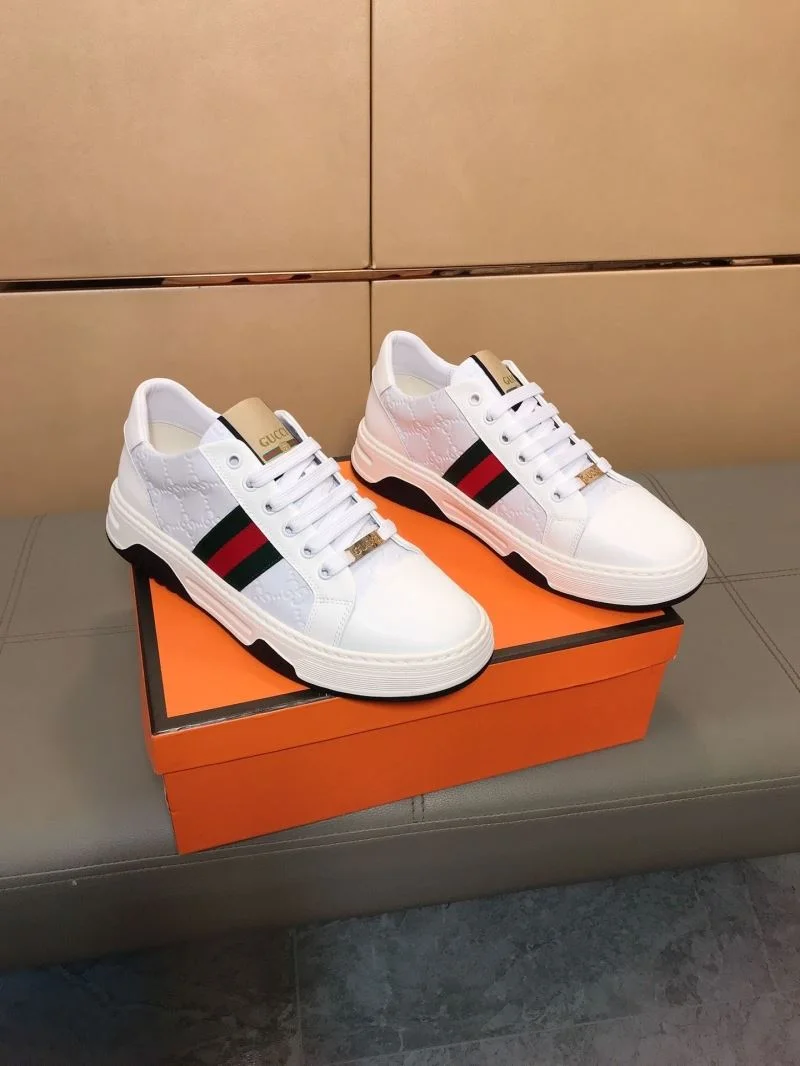 Seasonal Gucci Low Shoes 25455