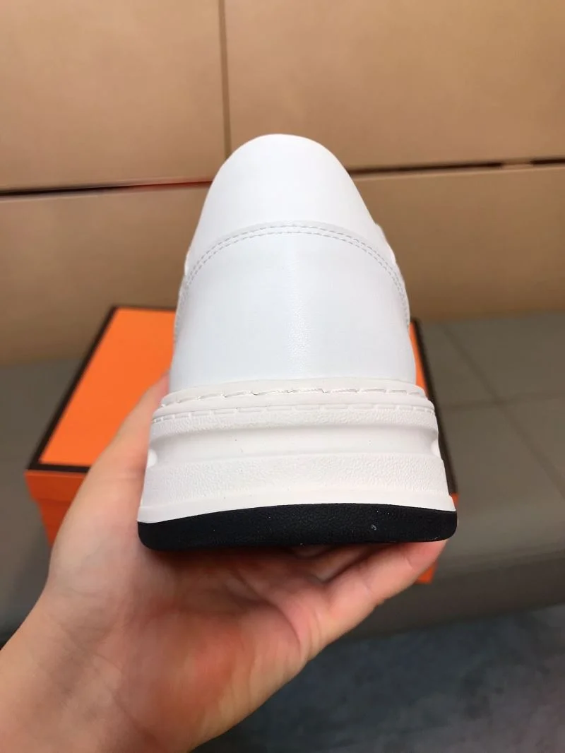 Seasonal Gucci Low Shoes 25455