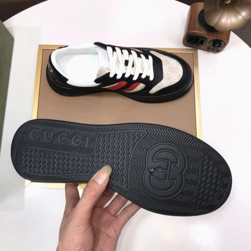 Lightweight Gucci Low Shoes 25440
