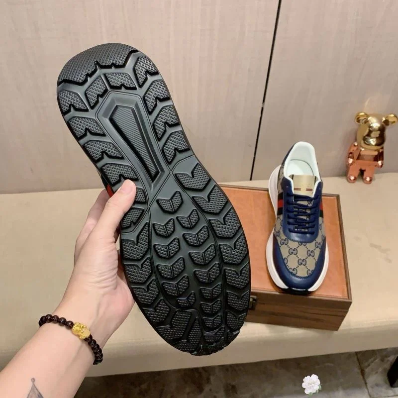 Gucci Low Shoes Timeless 25425