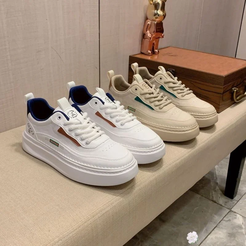 Original Gucci Low Shoes 25429