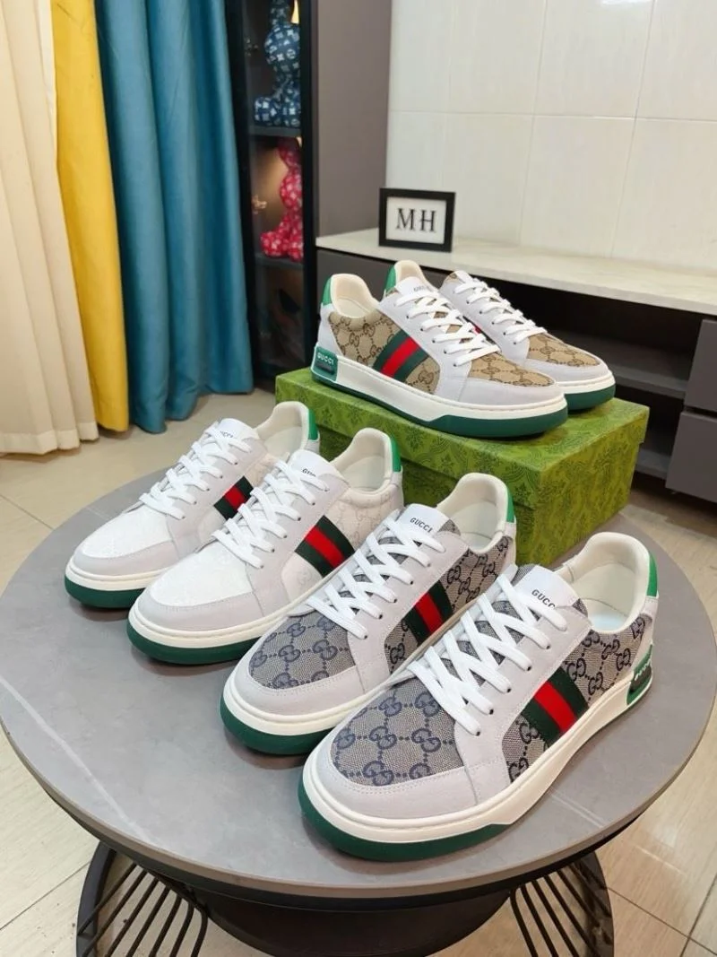 Functional Gucci Low Shoes 25398