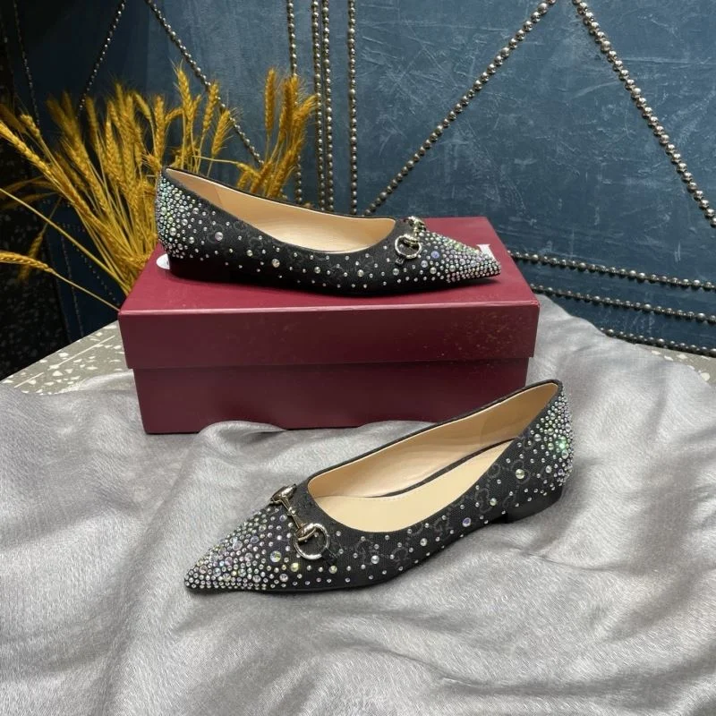 Gucci Low Shoes Breathable 26037