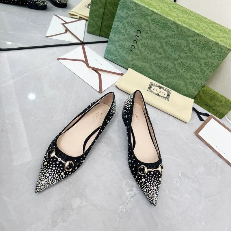 ModernLook Gucci Low Shoes 26047