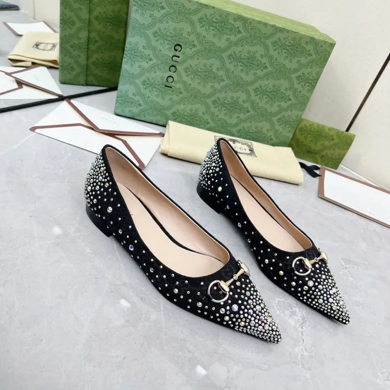 ModernLook Gucci Low Shoes 26047