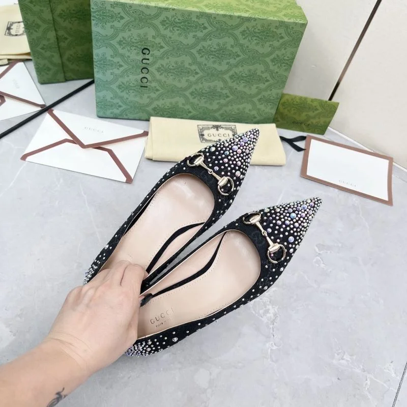 ModernLook Gucci Low Shoes 26047