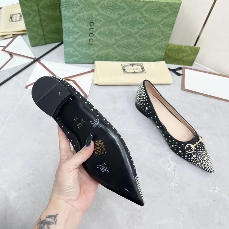 ModernLook Gucci Low Shoes 26047