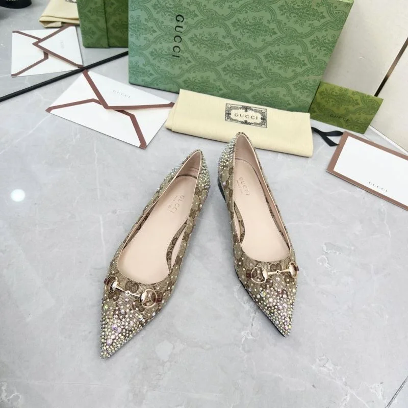 Lightweight Gucci Low Shoes 26042