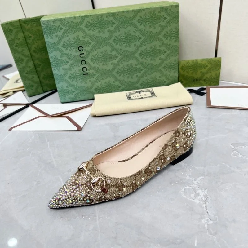 Lightweight Gucci Low Shoes 26042