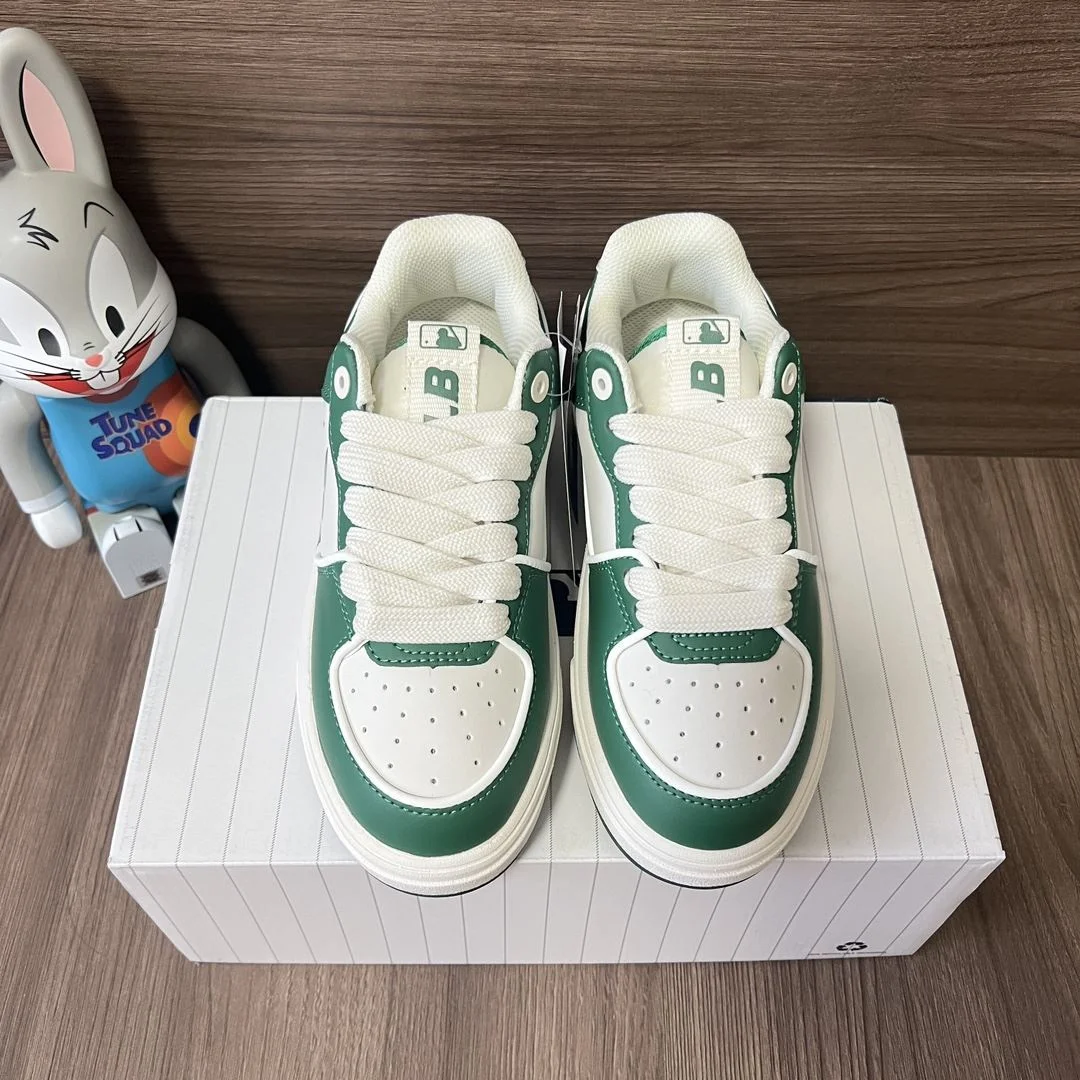 Gucci Low Shoes Chic 24488