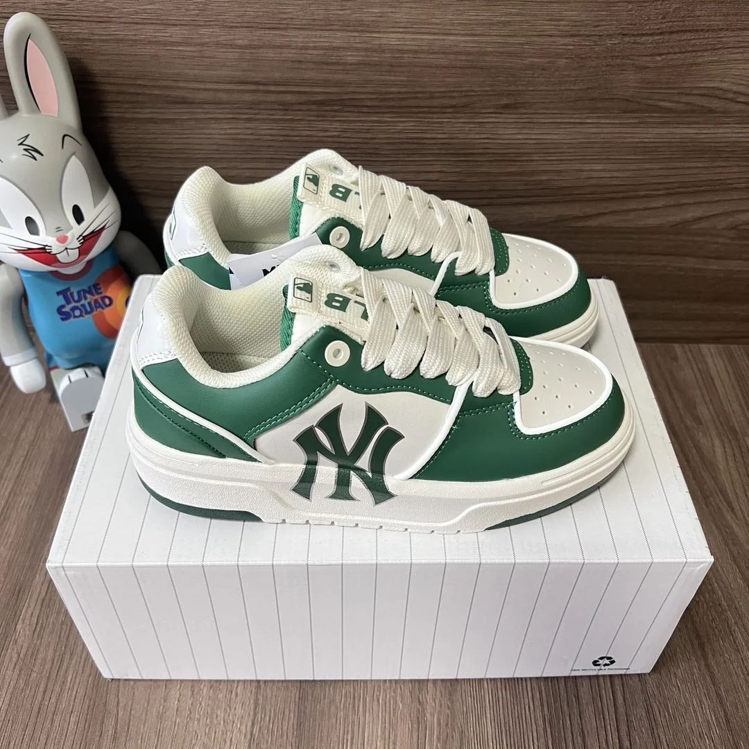 Gucci Low Shoes Chic 24488