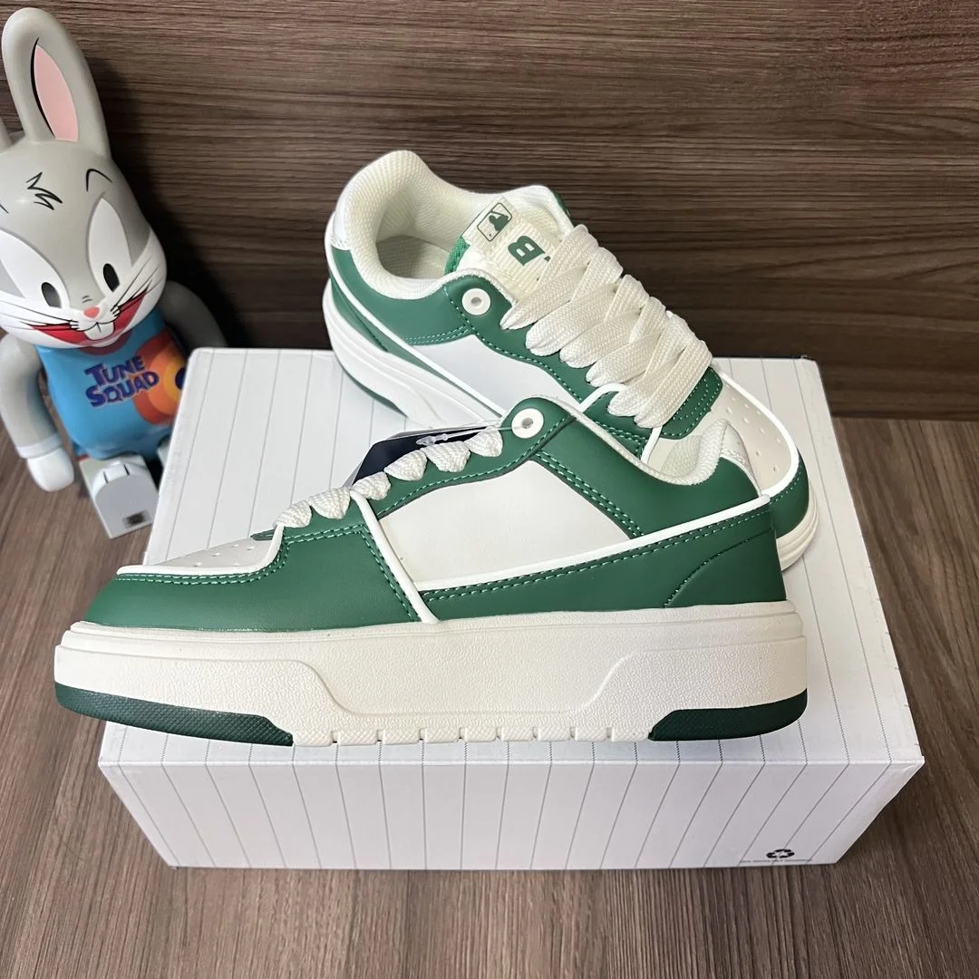 Gucci Low Shoes Chic 24488