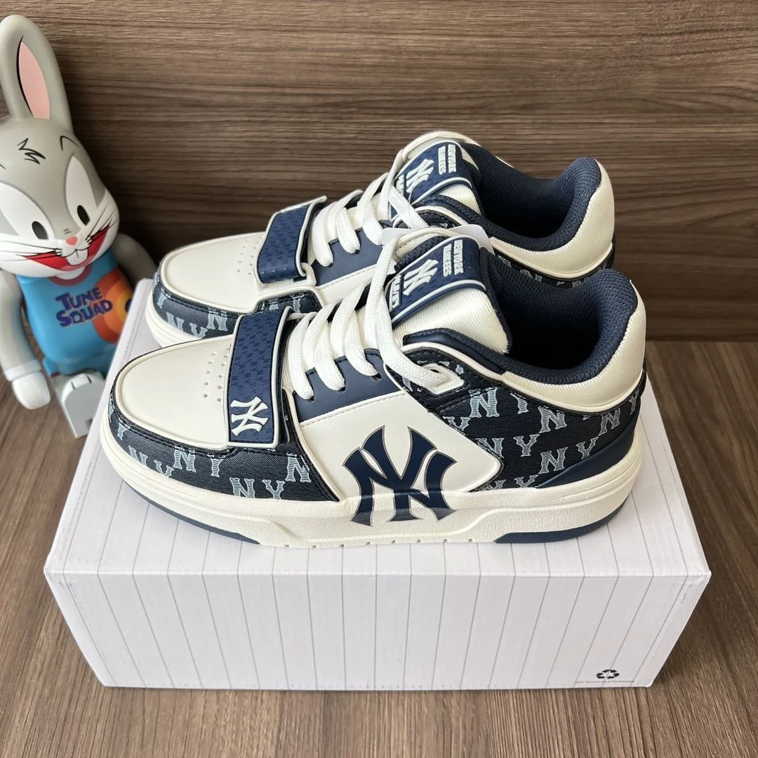 Gucci Low Shoes WeatherProof 24496