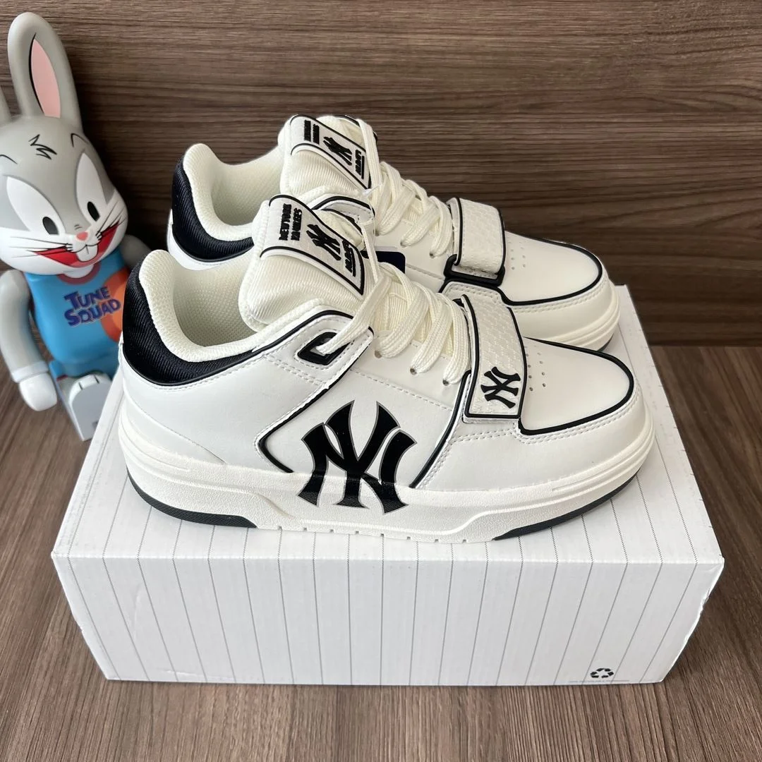 Gucci Low Shoes Lightweight 24476