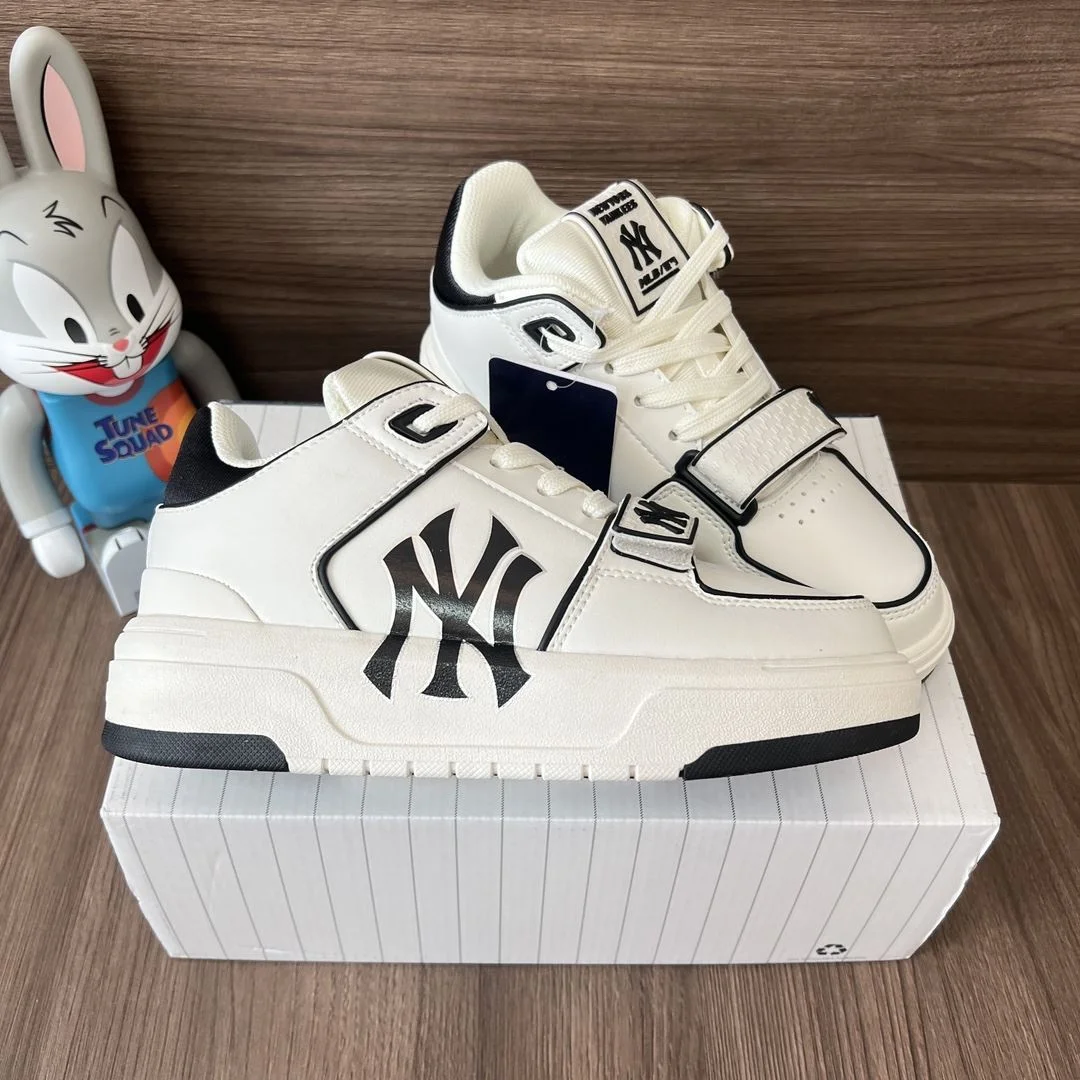 Gucci Low Shoes Lightweight 24476