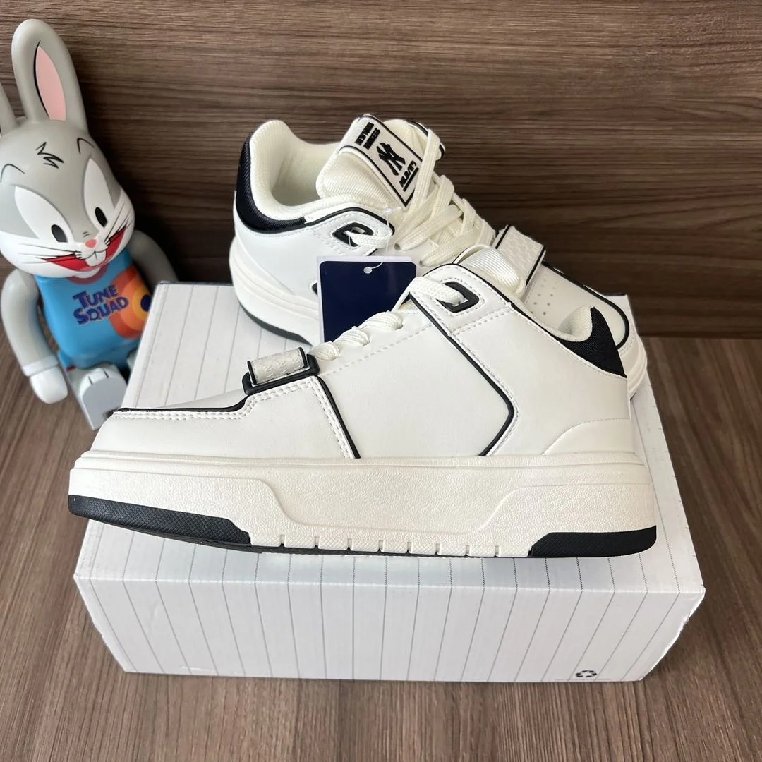 Gucci Low Shoes Lightweight 24476