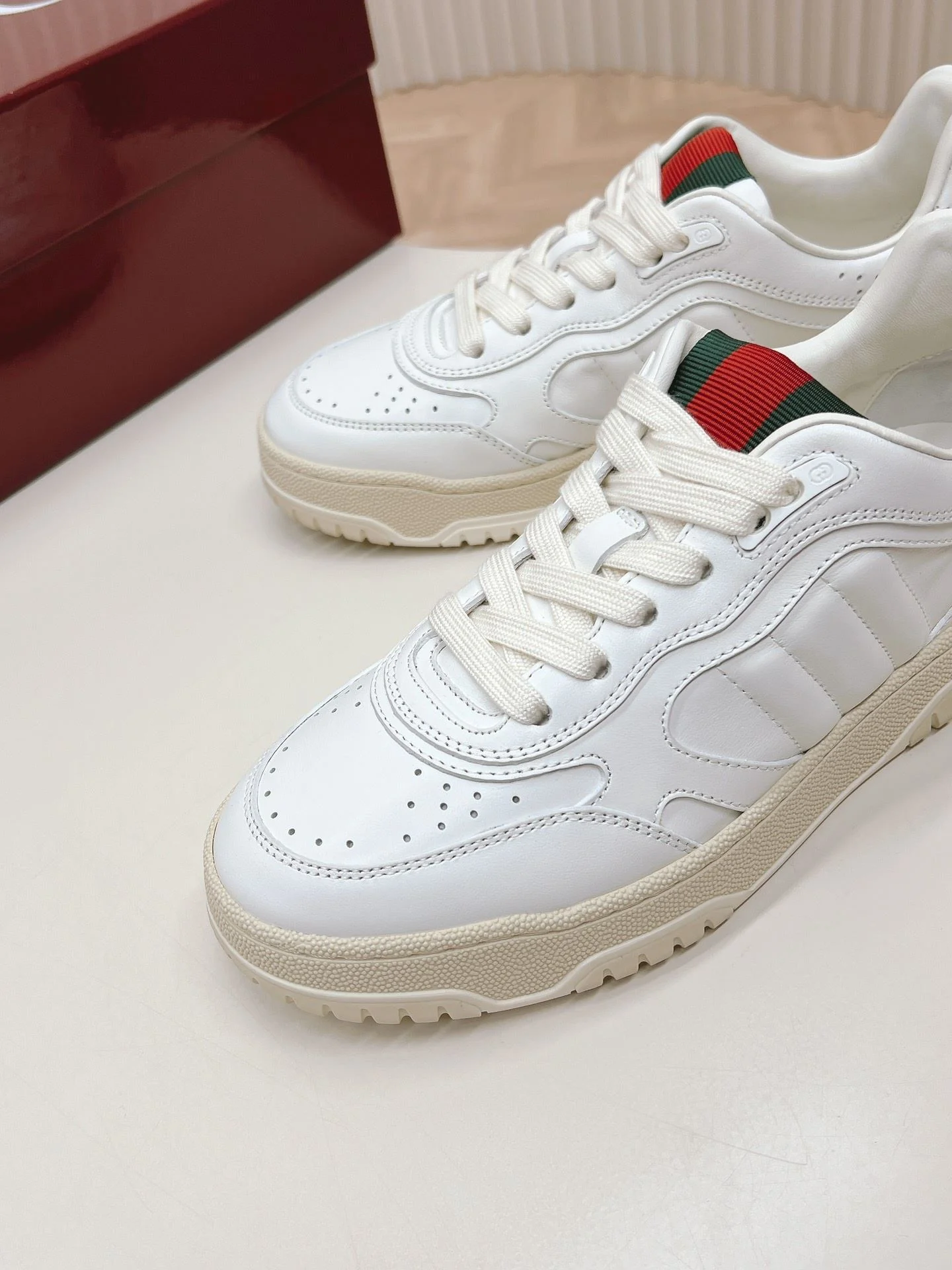 Gucci Low Shoes Comfortable 24470