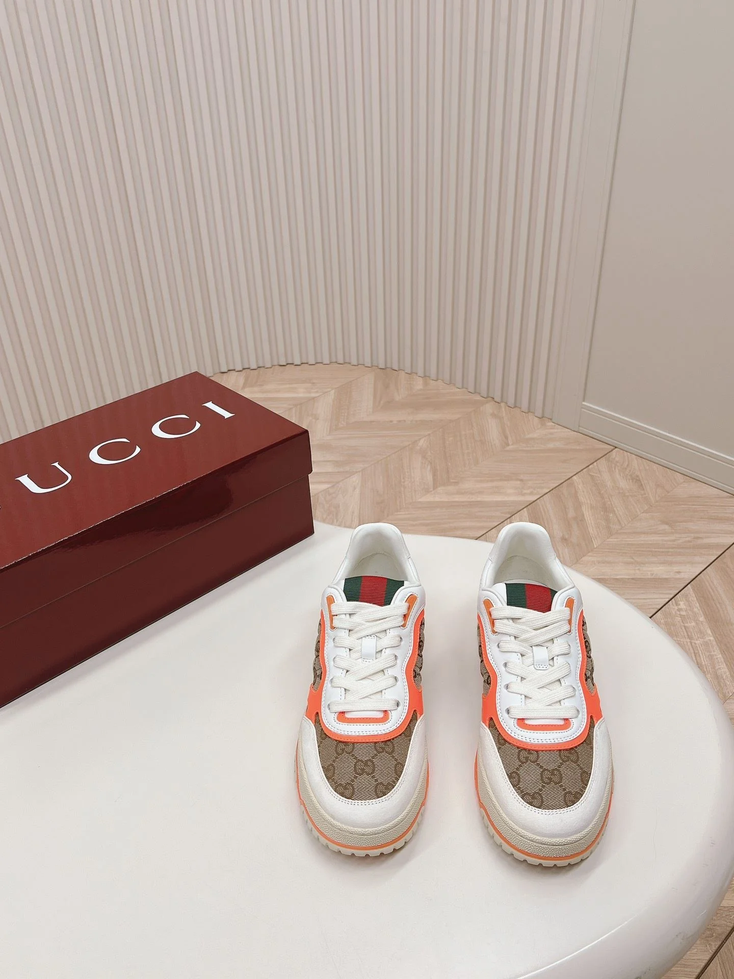 Gucci Low Shoes Effortless 24475