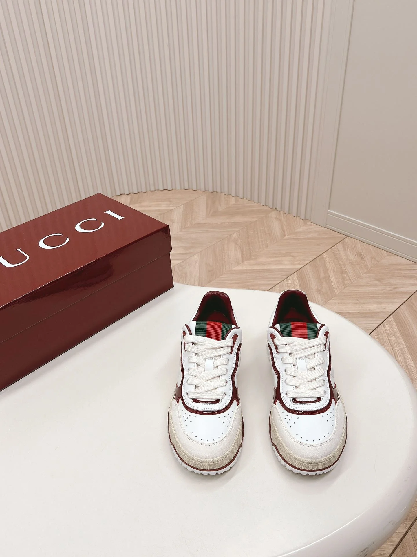 Gucci Low Shoes Colorful 24472