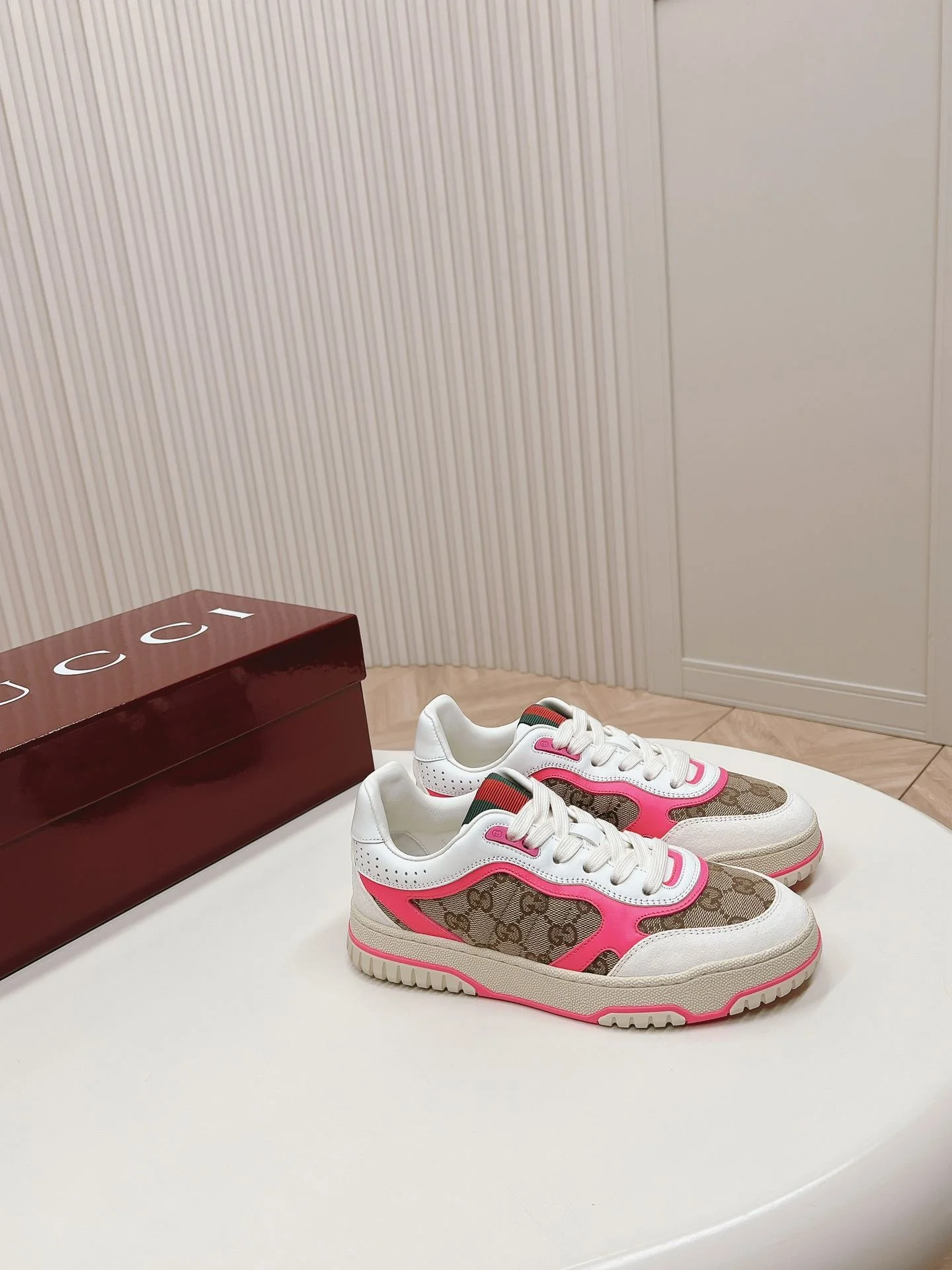 Gucci Low Shoes HighPerformance 24460