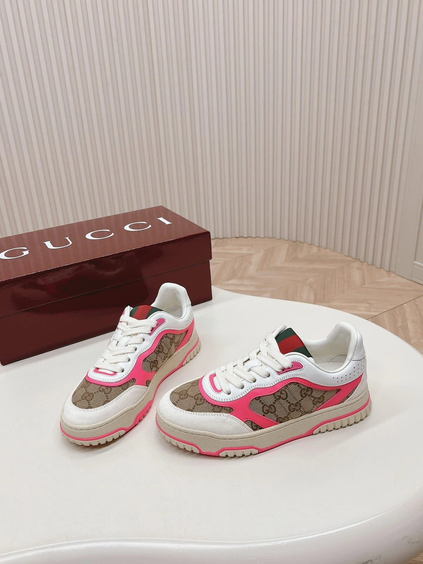 Gucci Low Shoes HighPerformance 24460