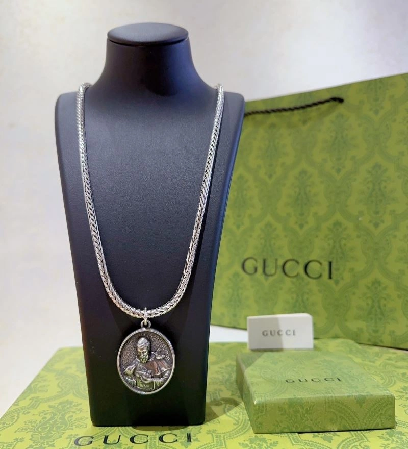 Bold Gucci Necklaces 245976