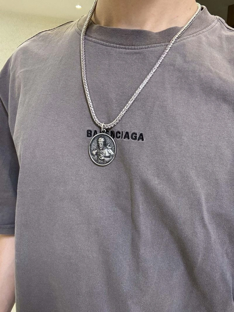 Bold Gucci Necklaces 245976