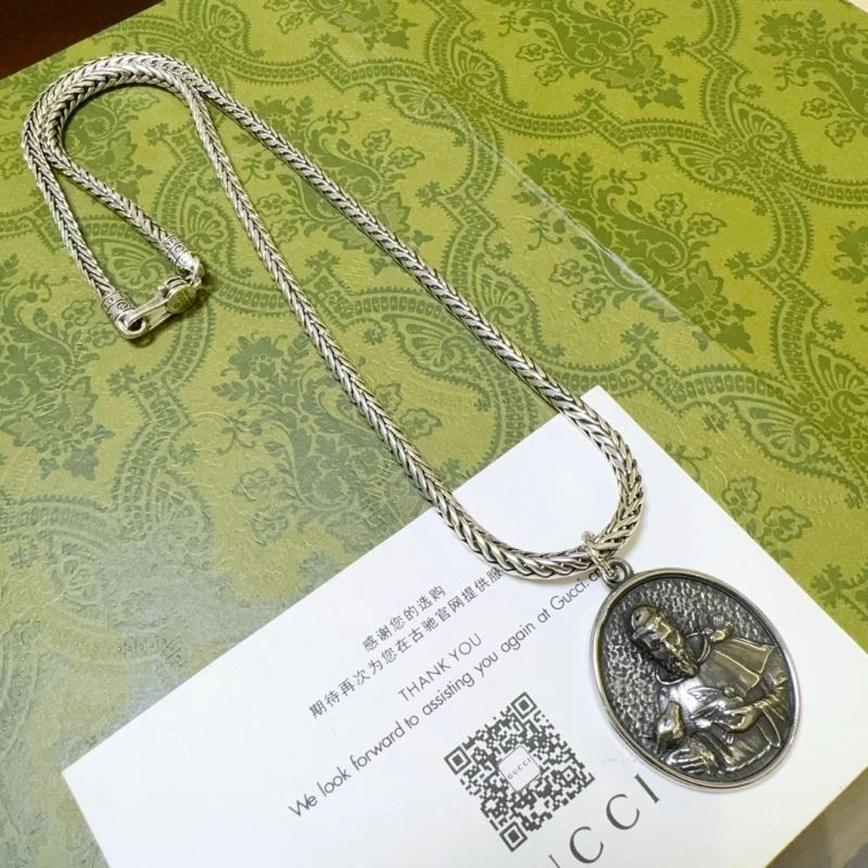 Bold Gucci Necklaces 245976