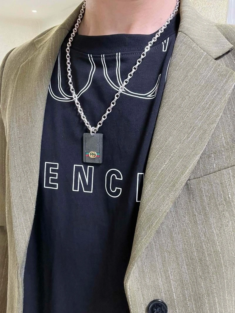 WaterResistant Gucci Necklaces 245964