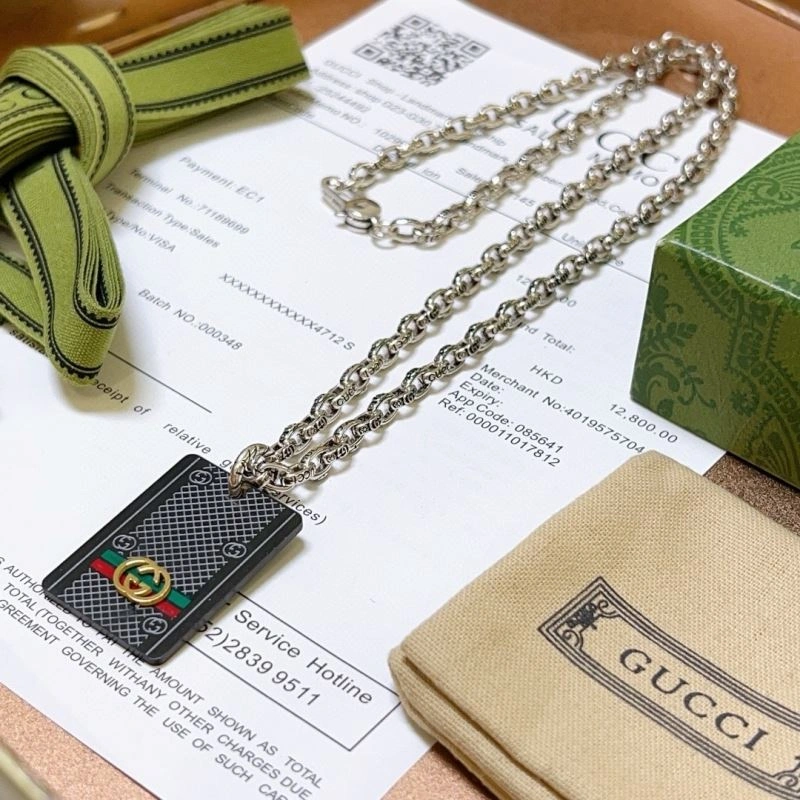 WaterResistant Gucci Necklaces 245964