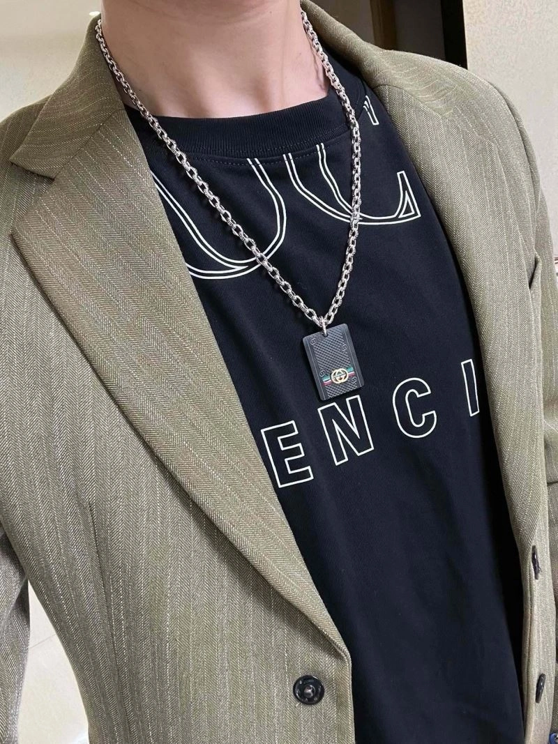 WaterResistant Gucci Necklaces 245964