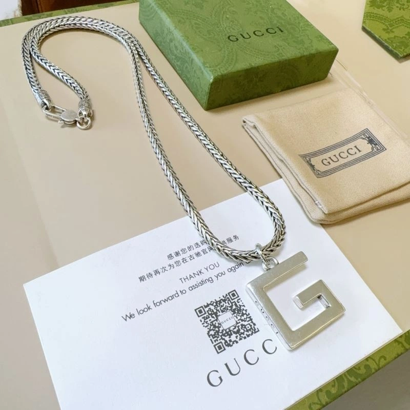 Compact Gucci Necklaces 245957