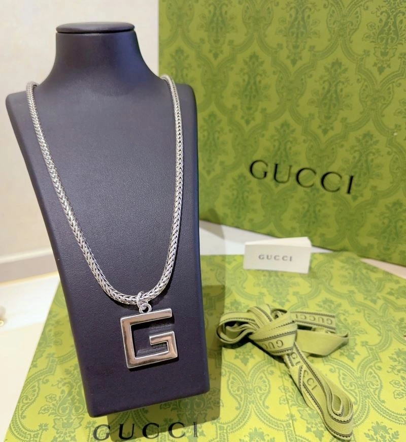 Compact Gucci Necklaces 245957