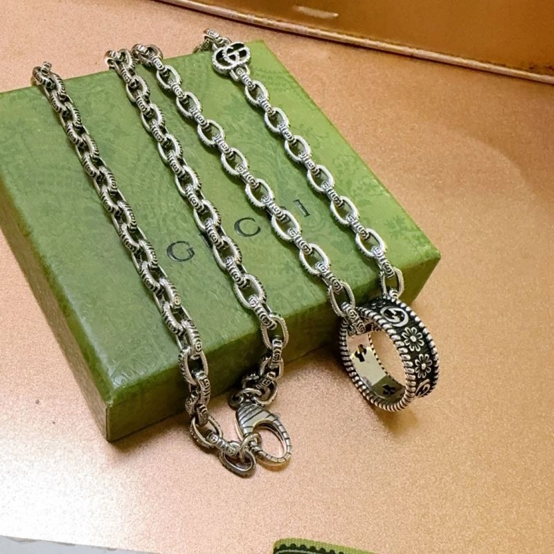 Tailored Gucci Necklaces 245929
