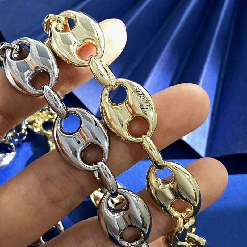 Unisex Gucci Necklaces 245860