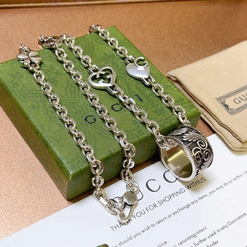 ComfortFit Gucci Necklaces 245838