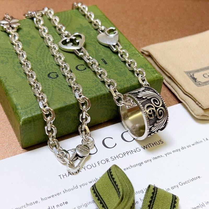 ComfortFit Gucci Necklaces 245838